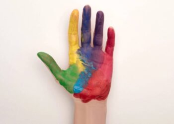 As cores que aumentam a sua autoconfiança, segundo a psicologia