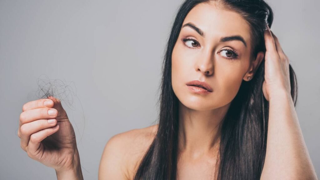 O maior mito sobre chapéu e queda de cabelo que muita gente ainda acredita