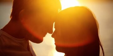 Psicóloga revela as 5 fases do amor e por que só alguns chegam até o fim