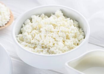 Aprenda a fazer seu próprio requeijão cremoso em casa