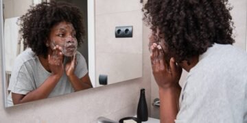 A maneira certa de escolher sabonete ideal para o seu tipo de pele sem gastar com dermatologista