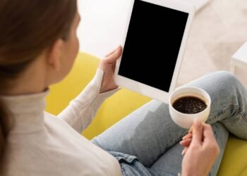 Conheça os 5 aplicativos essenciais que todo brasileiro usará para controlar gastos em 2026!