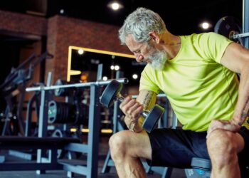 Como aumentar a testosterona sem remédio e ter mais energia todos os dias após os 30