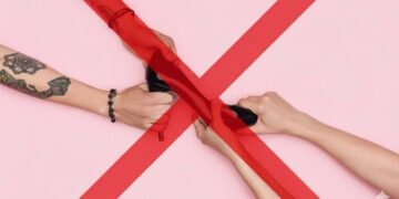 Adeus salto alto, esses 3 tipos de sapatos estão mudando tudo nos looks femininos