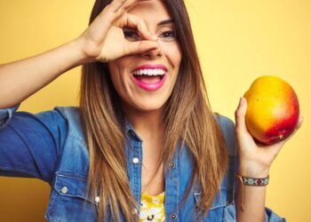 A fruta doce que ajuda a enxergar melhor e fortalece o sistema imunológico