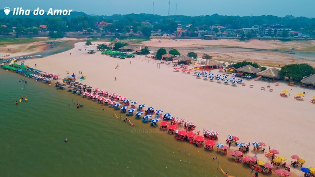 O Caribe Amazônico de águas cristalinas virou refúgio de quem busca paz