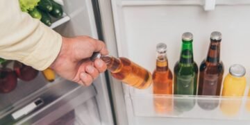 Quer bebida gelada até o fim da ceia? Use esse botão antes dos convidados chegarem