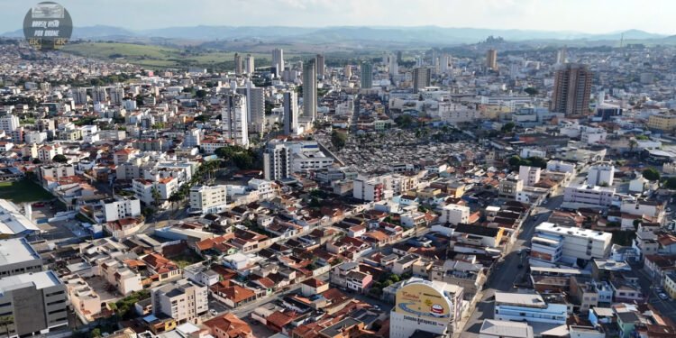 Pouso Alegre combina a força de um centro industrial com o acolhimento típico mineiro // Créditos: Youtube.com/@BRASILVISTOPORDRONE