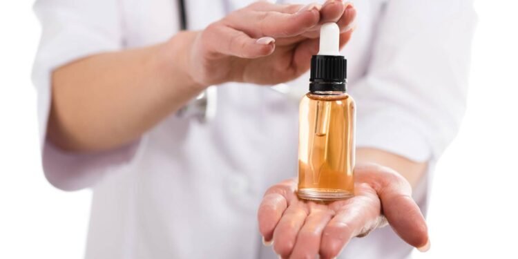 Cannabis Medicinal - Créditos: depositphotos.com / EdZbarzhyvetsky