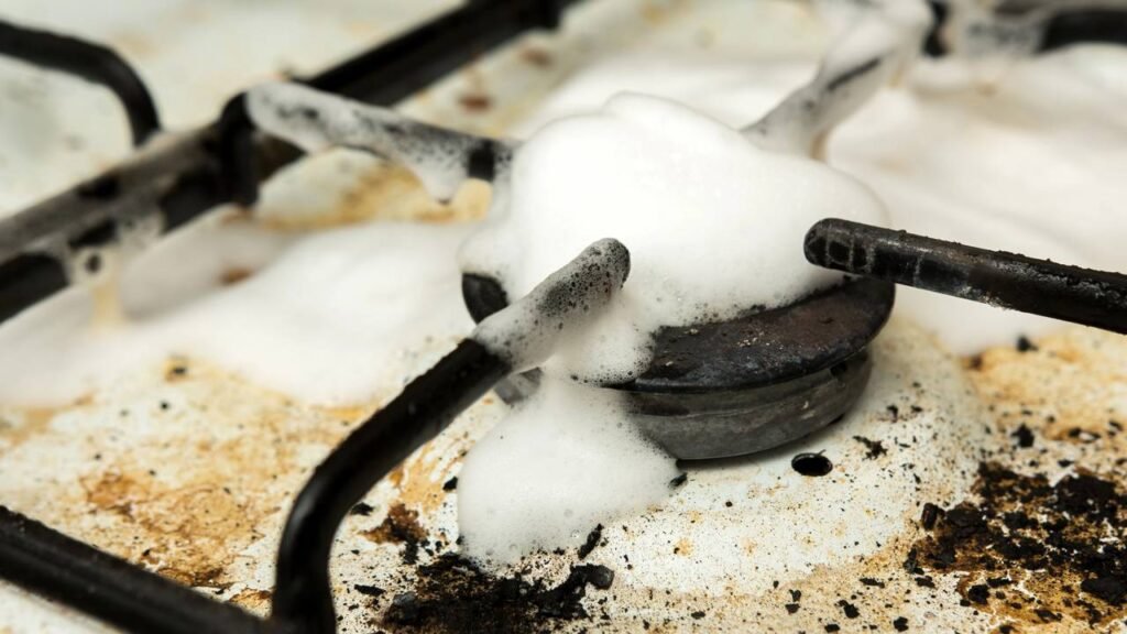 A solução mais inesperada para acabar com gordura grudada sem produtos fortes