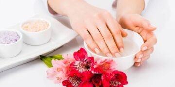 Ritual com óleo e ervas que toda mulher que ama cuidar das unhas precisa conhecer