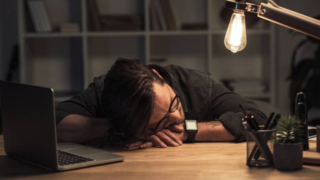 Mudanças no corpo após uma semana dormindo depois da meia-noite