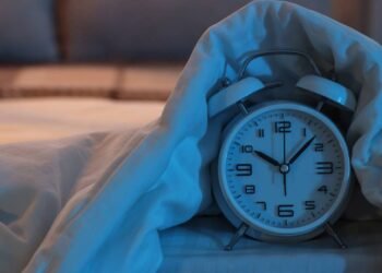 5 hábitos noturnos para dormir melhor e acordar com mais disposição