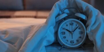 5 hábitos noturnos para dormir melhor e acordar com mais disposição