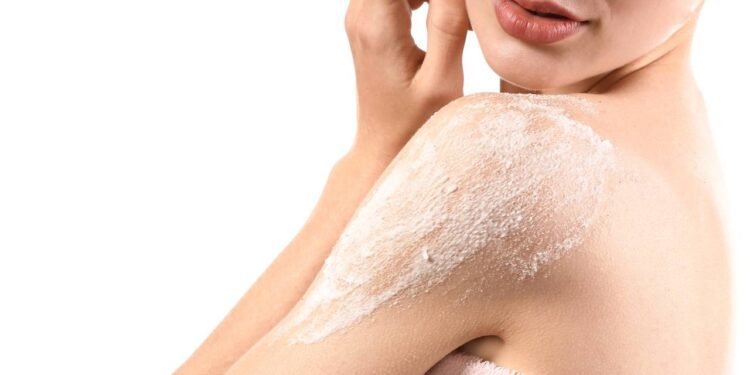 Como fazer um esfoliante ideal para peles muito brancas que mancham com facilidade