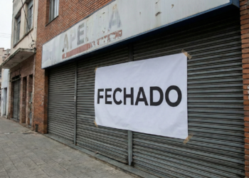 Rede decide fechar suas lojas