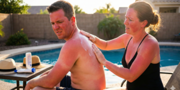 No verão, o autocuidado não depende de muitos produtos ou passos complicados