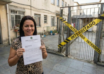 Justiça manda remover porta em pátio de condomínio