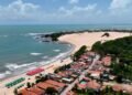 O Oásis do Nordeste que combina dunas móveis, lagoas cristalinas e um mar de cenário cinematográfico