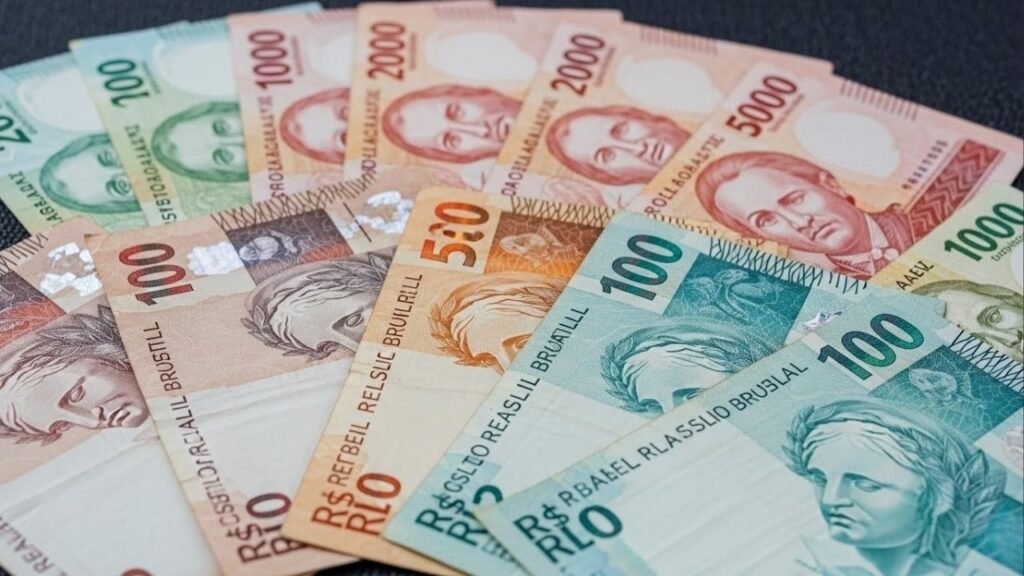 Com nova taxação sobre alta renda em 2026, Brasil vê elite econômica mirar o Paraguai como destino de investimentos e mudança fiscal