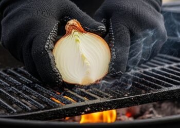 Por que tanta gente está esfregando cebola na grelha antes do churrasco?