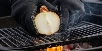 Por que tanta gente está esfregando cebola na grelha antes do churrasco?