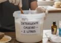 Como fazer detergente concentrado que rende 2 litros com 200g de sabão