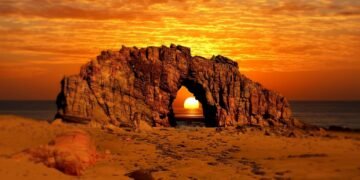 O paraíso das dunas no Ceará que encanta com ruas de areia, clima rústico e uma das praias mais bonitas do mundo