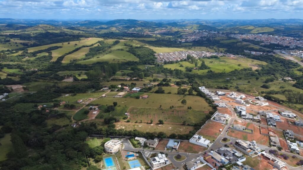 Essa cidade no interior de Minas Gerais impressiona com qualidade de vida e educação