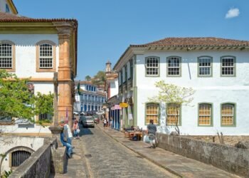 Essa cidade no interior de Minas Gerais impressiona com qualidade de vida e educação
