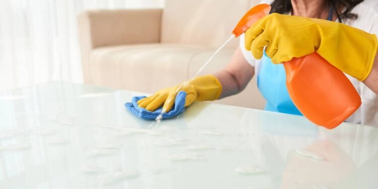 A técnica dos três panos deixa a casa limpa de verdade sem precisar esfregar tudo de novo