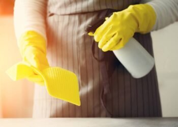 Se você limpa e a poeira volta no mesmo dia, esse truque vai salvar sua rotina