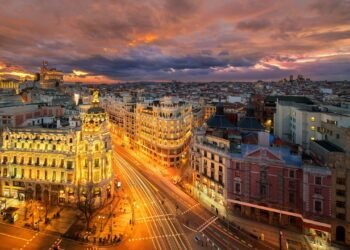 A cidade que respira arte mostra por que seus museus, sabores e paisagens conquistam viajantes o ano inteiro