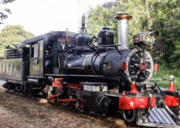 Esse passeio de Maria Fumaça virou destino querido por quem busca sossego e paisagens encantadoras