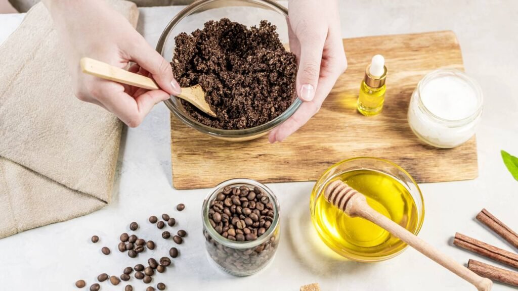 Máscara de café com mel para hidratar e iluminar peles negras sem pesar