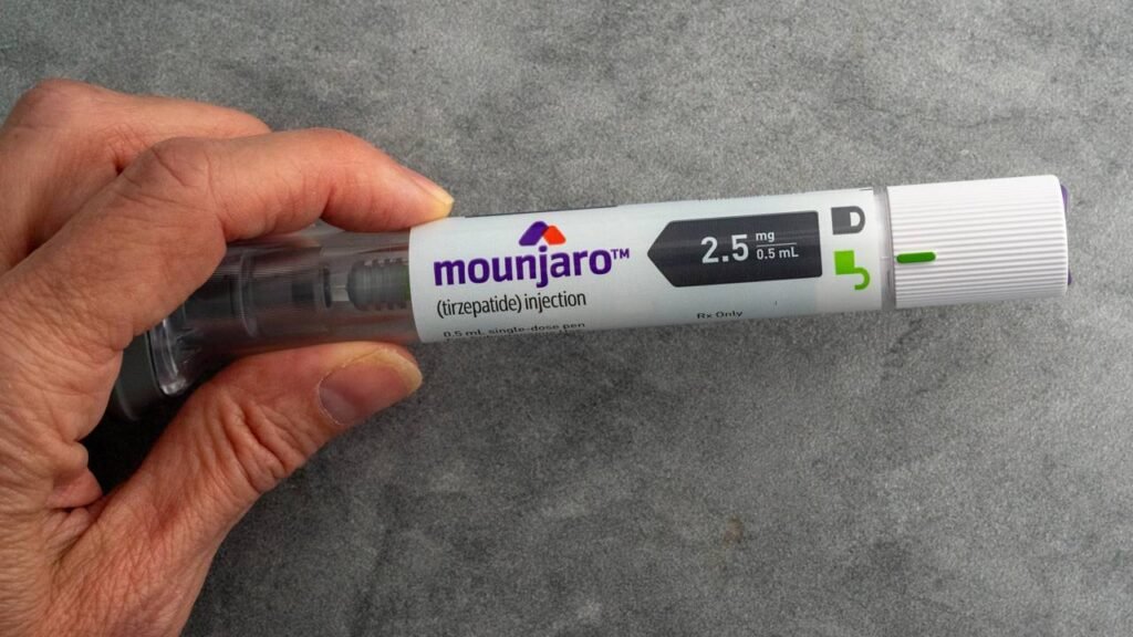 Mounjaro ou Ozempic? Entenda qual remédio emagrece mais e por quê
