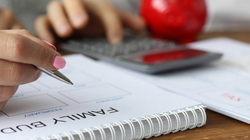 Como utilizar seu 13º de forma inteligente para organizar as finanças e começar 2026 no azul