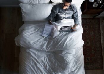 Privação de sono aumenta risco de doenças graves