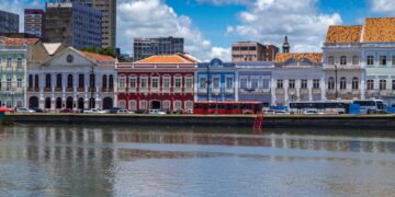 A Veneza Brasileira cortada por rios se tornou um dos destinos mais procurados do Brasil