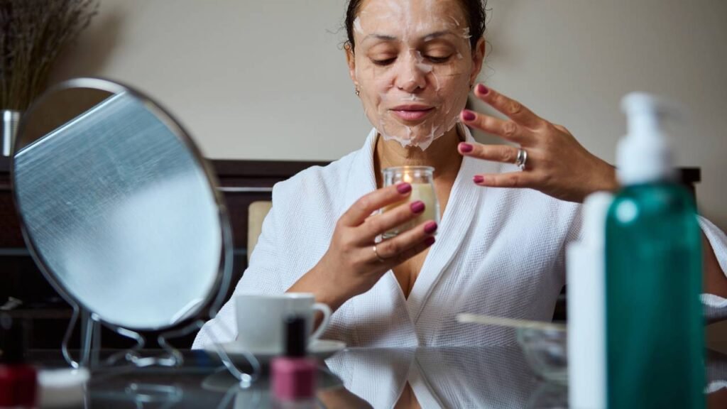 A rotina noturna simples que estimula colágeno e melhora a firmeza sem esforço