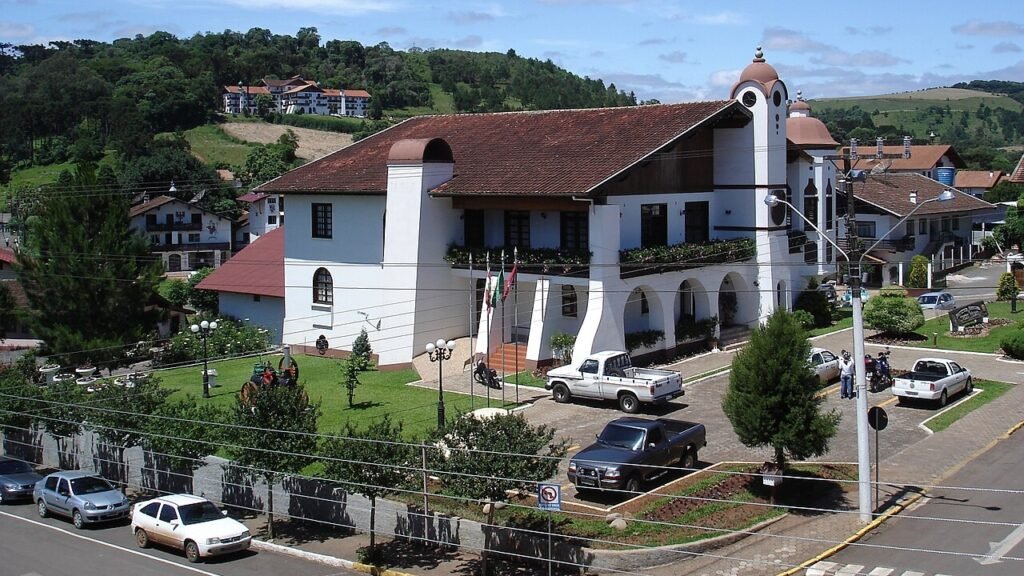 A cidade no interior que faz brasileiros se sentirem na Europa sem sair do país