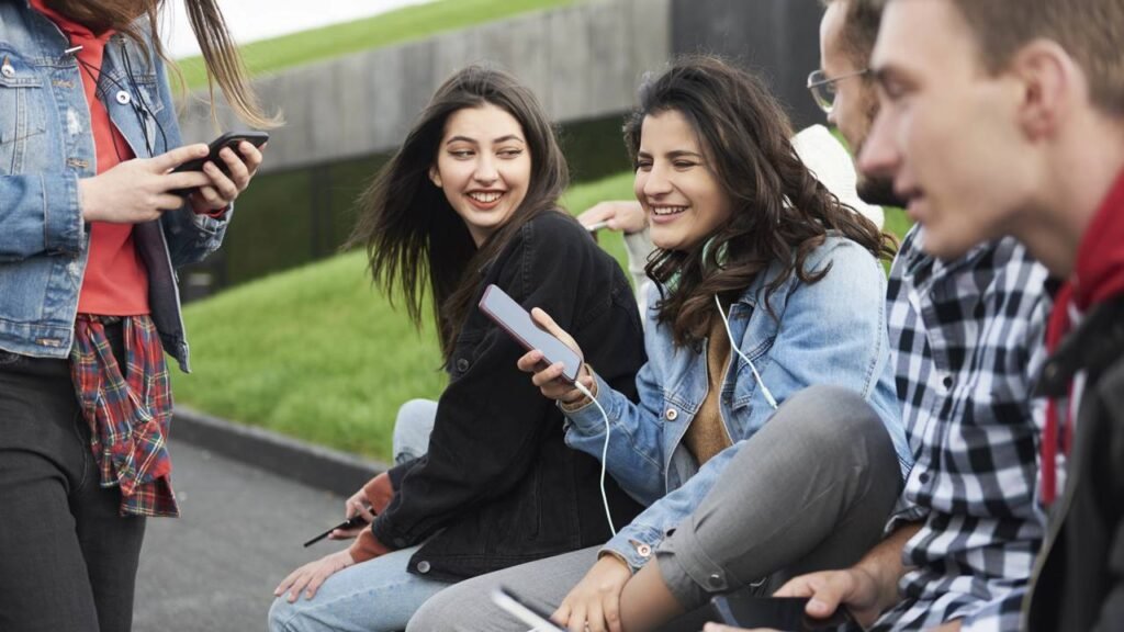 Um estudo revelou em que idade termina a adolescência e quando começa a idade adulta