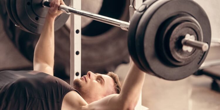 Exercícios Físicos - Créditos: depositphotos.com / ArturVerkhovetskiy