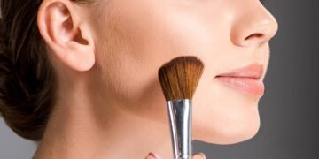 A grande tendência de beleza para um verão leve e iluminado em 2026