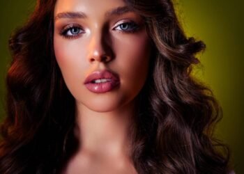 Cores de cabelo que destacam seu visual nas festas de fim de ano