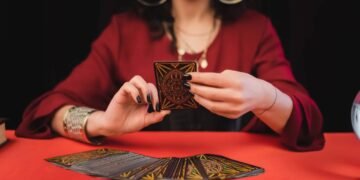 Tarot revela 2026 como o ano das viradas inesperadas; entenda o que muda