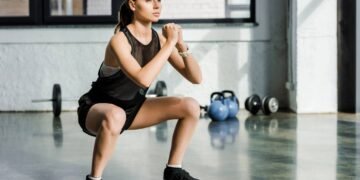 Pernas inchadas no calor? Veja exercícios simples para resolver isso