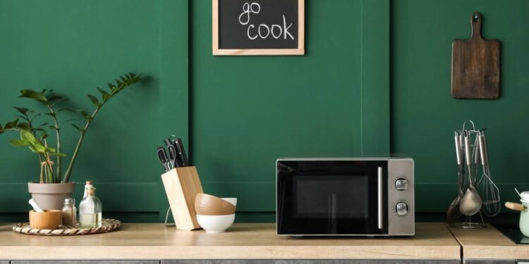 Esqueça o micro-ondas tradicional! O forno de convecção é mais rápido e econômico