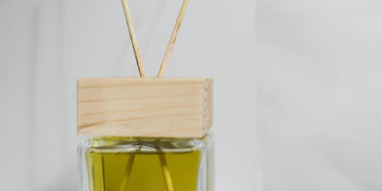 Faça seu próprio difusor caseiro com apenas 3 ingredientes