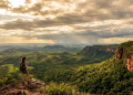O refúgio brasileiro onde montanhas gigantes e águas límpidas criam cenários irreais